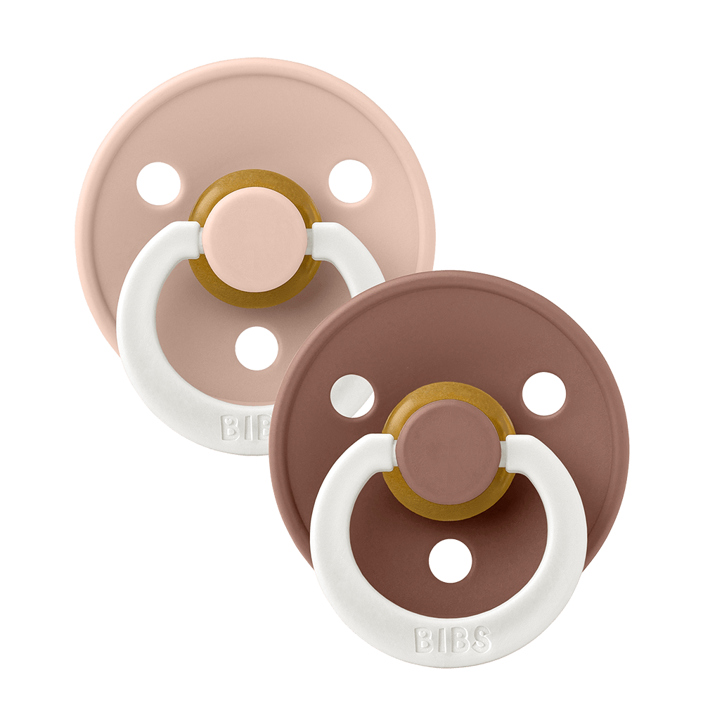 BIBS Color rund napp storlek 2, latex – Blush GLOW/Woodchuck (2-pack) - MamaMilla