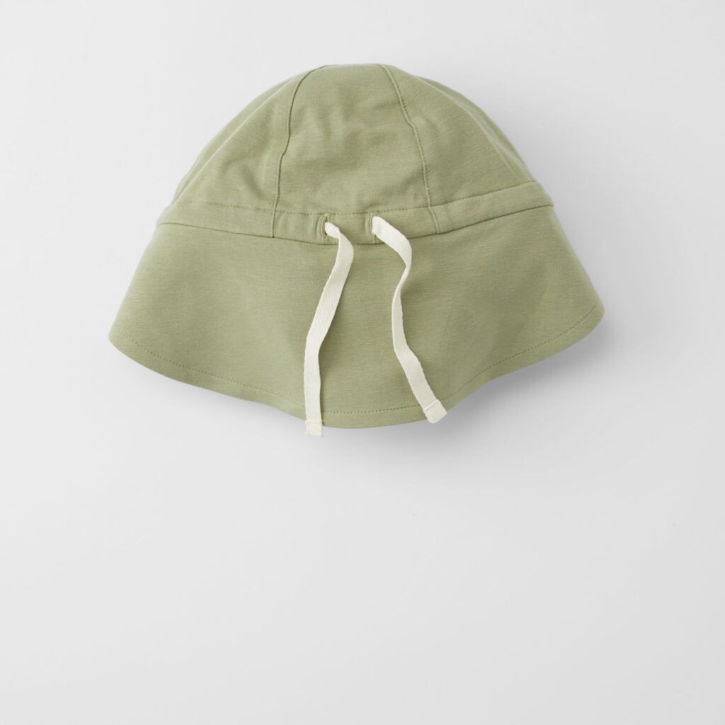 Cloby Sunhat UPF 50+ Olivgrön/Sandstrand 0-6m - - MamaMilla