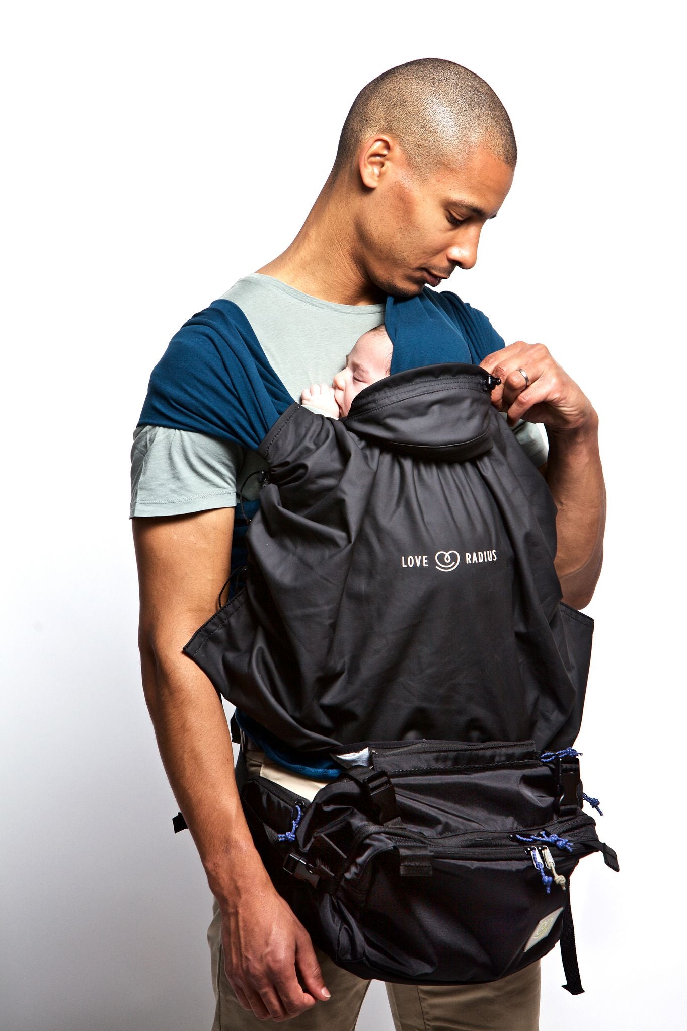 Kärleksradie - CaravanBag - Multibag och höfthållare i ett - Svart - Skötväska - MamaMilla