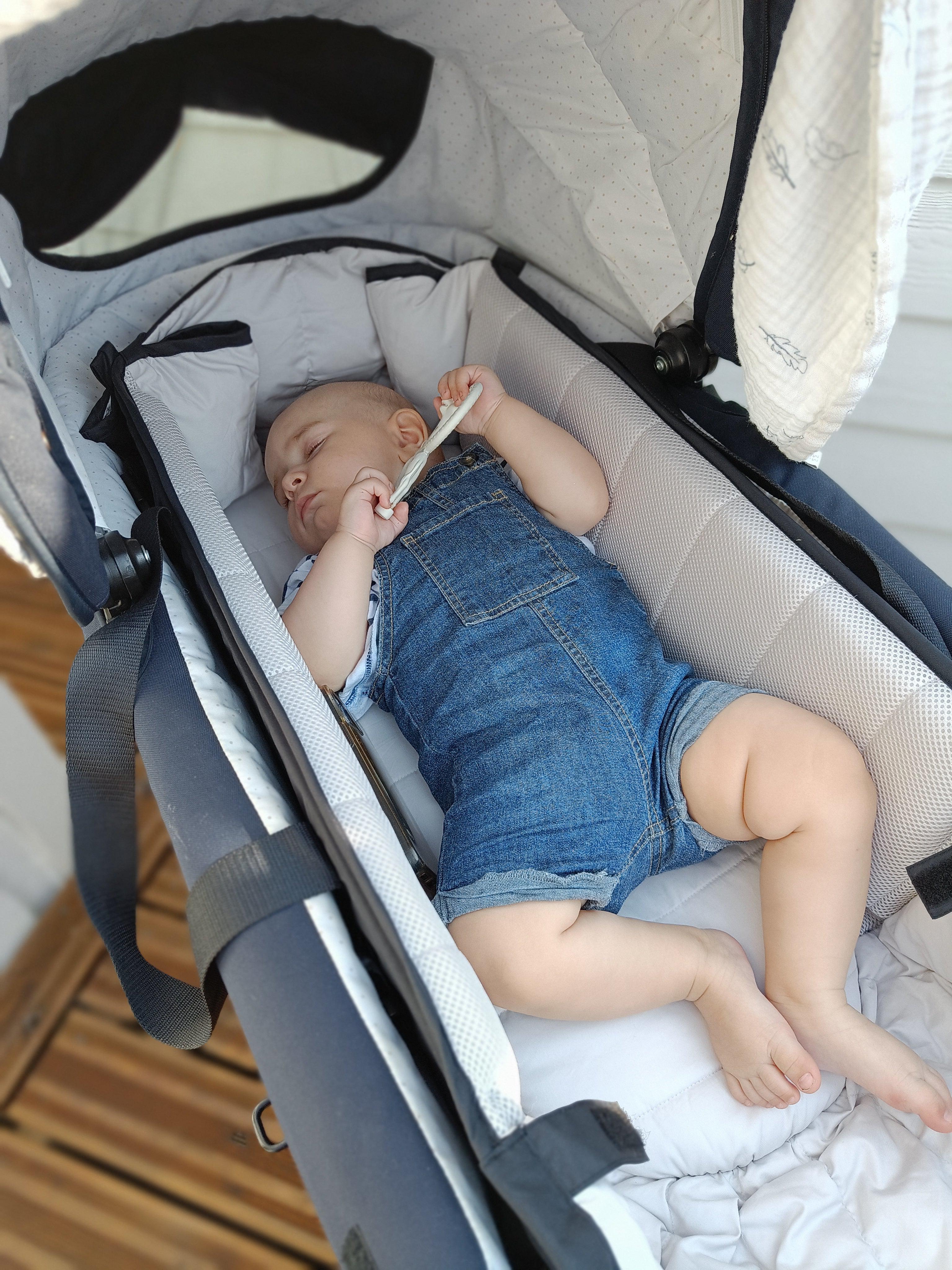 Easygrow Favn babylift - Svart - Mjuklyft - MamaMilla