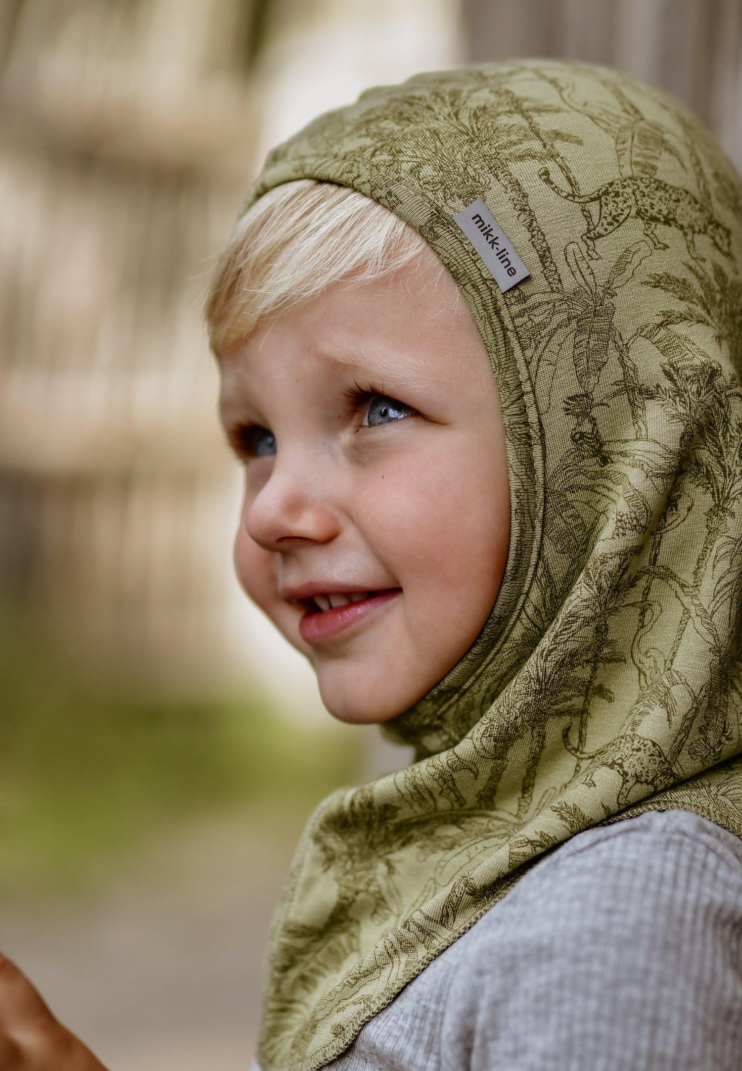 Mikk-line full face transitional hatt - Olivgrå - Hatt - MamaMilla