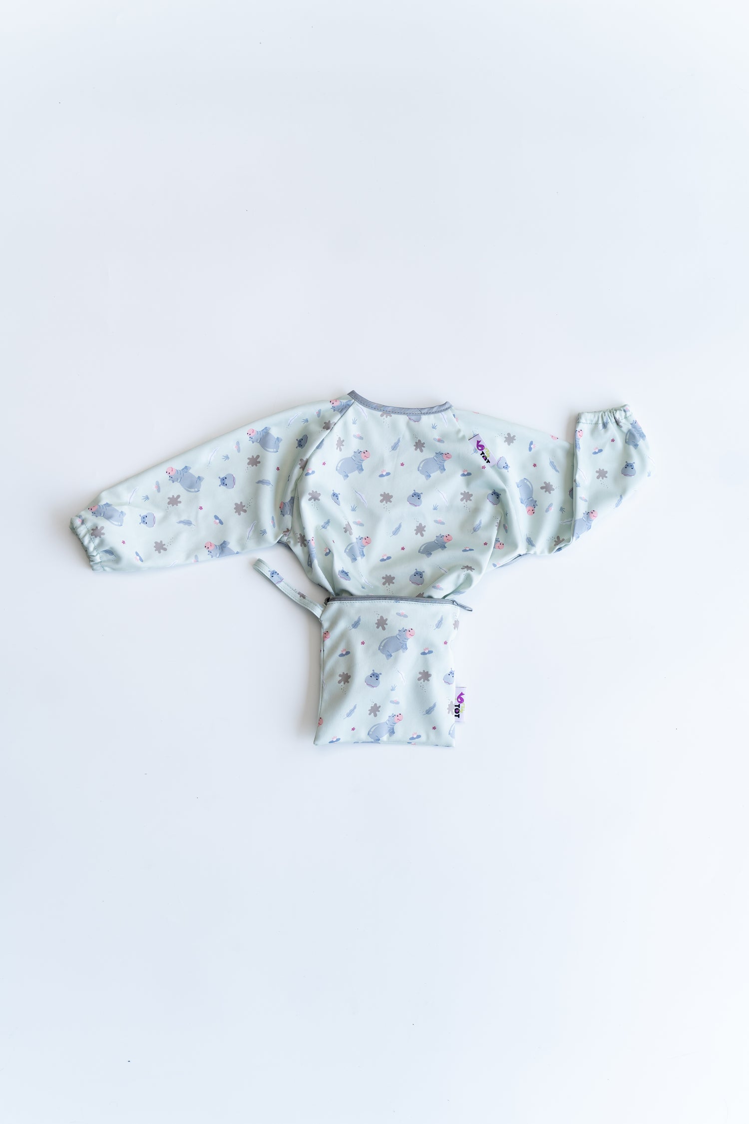 Tidy Tot Hagesmæk med Sugekop (lange ærmer) - Blå Flodhest - Hagesmæk med ærmer - MamaMilla