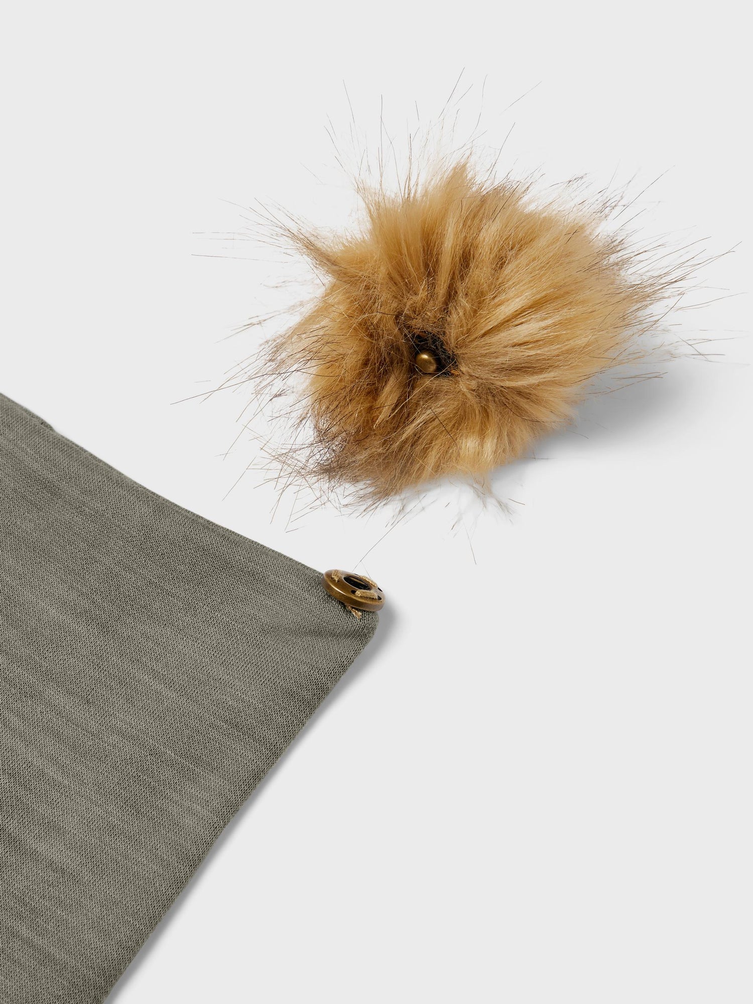 Name it Mössa i ull med Pom Pom - Wuppo - Vetiver - Babymössa - MamaMilla