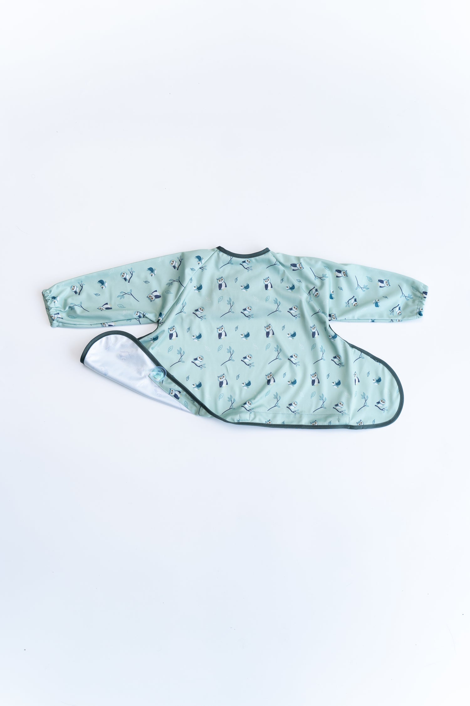 Tidy Tot Haklapp med sugkopp (långa ärmar) - Grön uggla - Haklapp med ärmar - MamaMilla