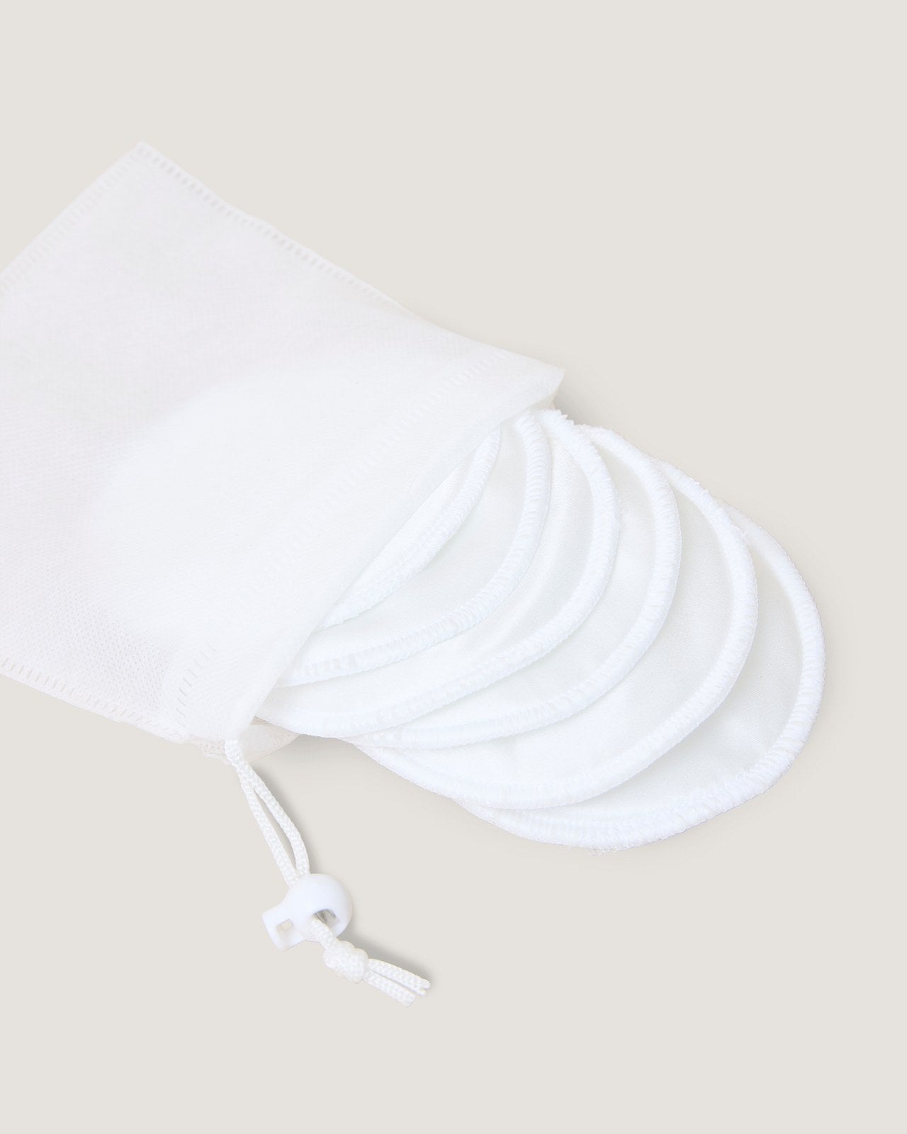 Carriwell ammeindlæg i silke med medfølgende hvid vaskepose