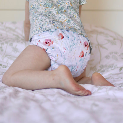 Little Lovebum blöja med töjbara vingar - Blöja - MamaMilla