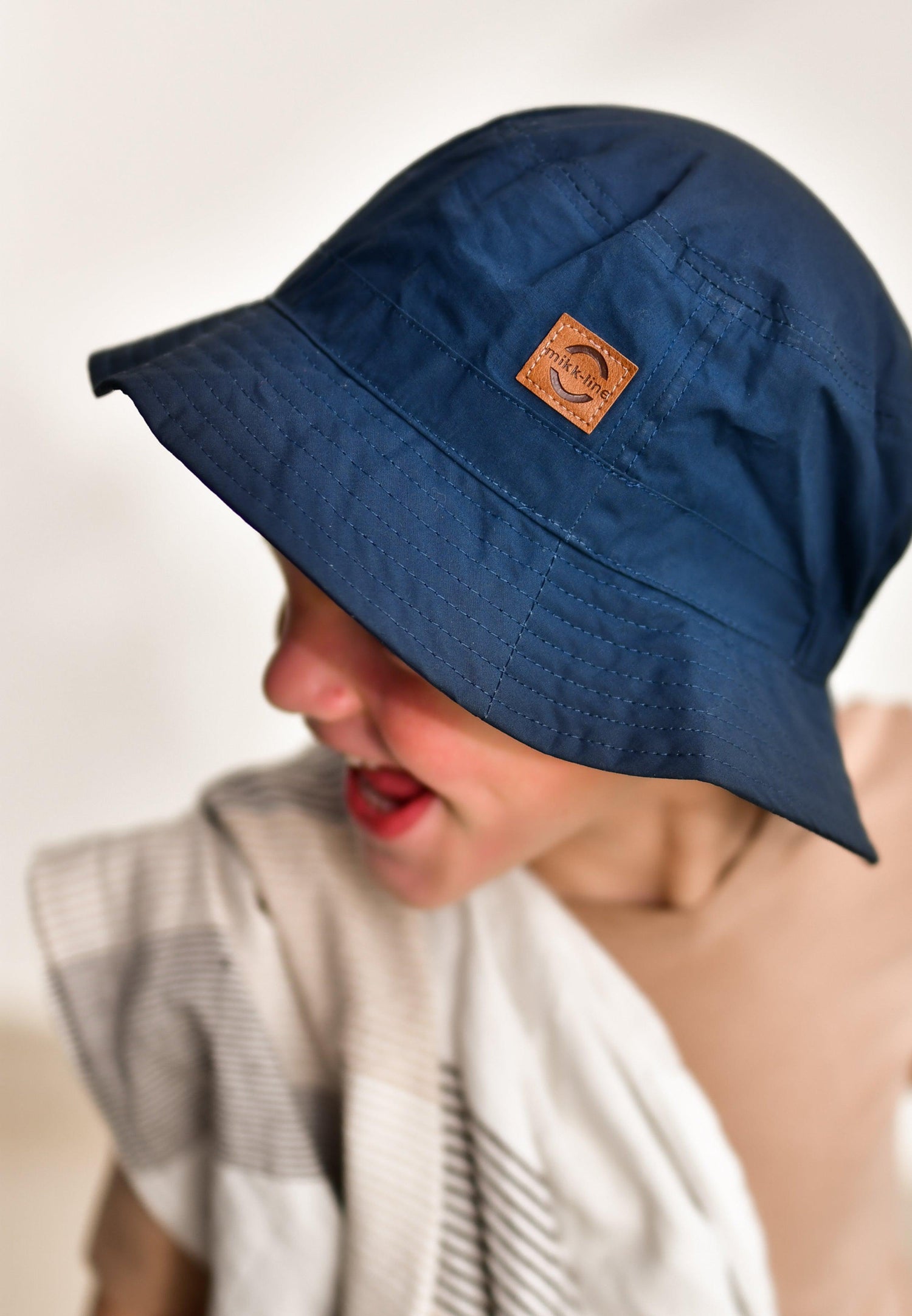 Mikk-line bully hat - Blue Nights - Solhatt - MamaMilla