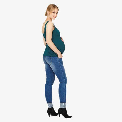 Mamalicious gravidjeans med pärlnubbar - Denim - Gravidkläder - MamaMilla